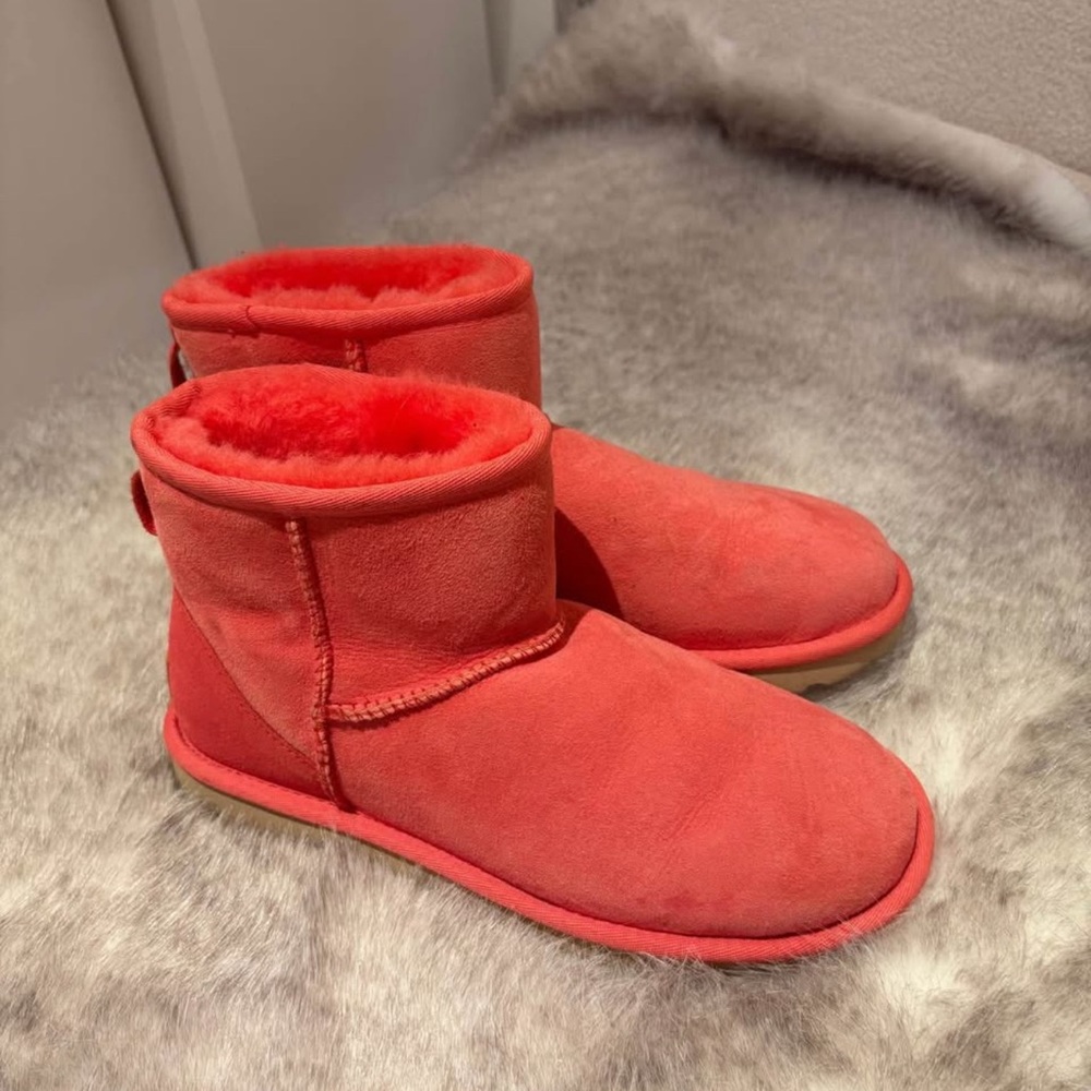 Ugg Classic Mini II